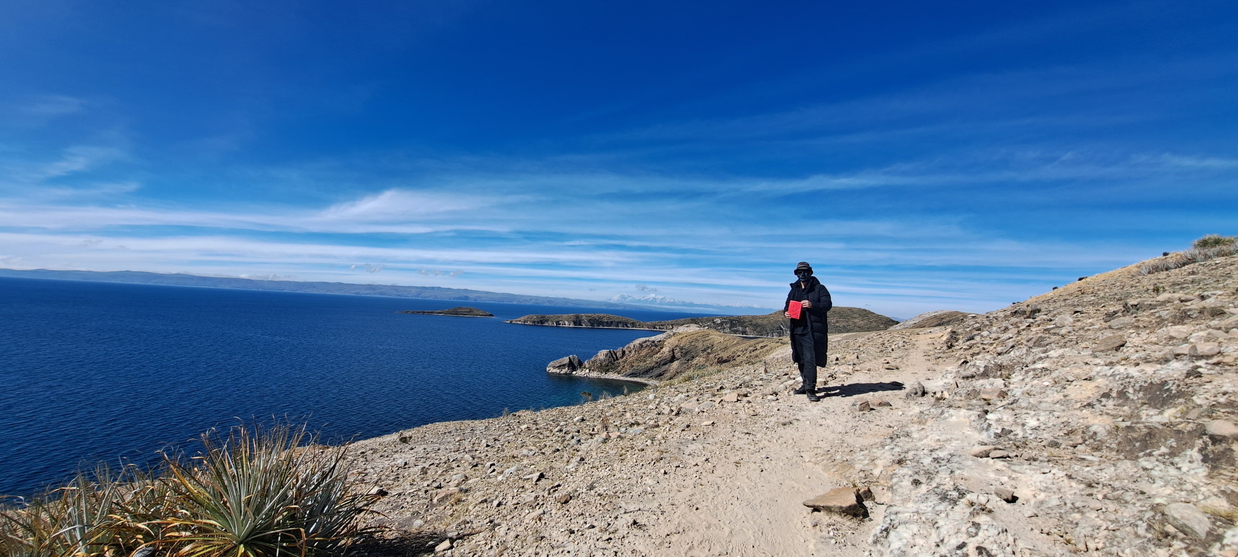 El Sombrerero Náufrago en la Isla del Sol